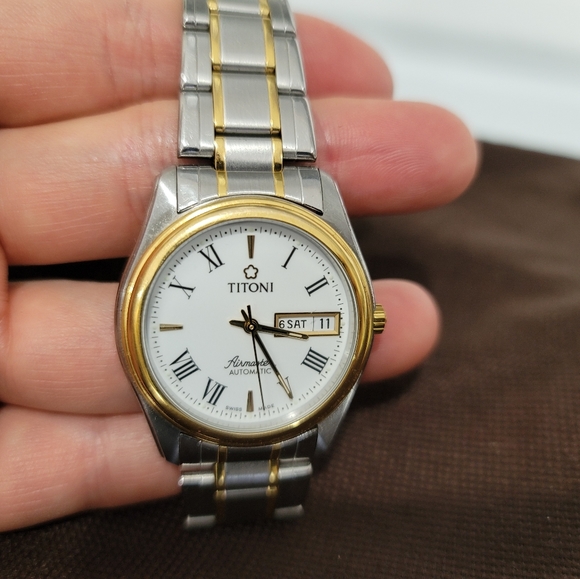 Titoni Men's Watch - Picture 13 of 15